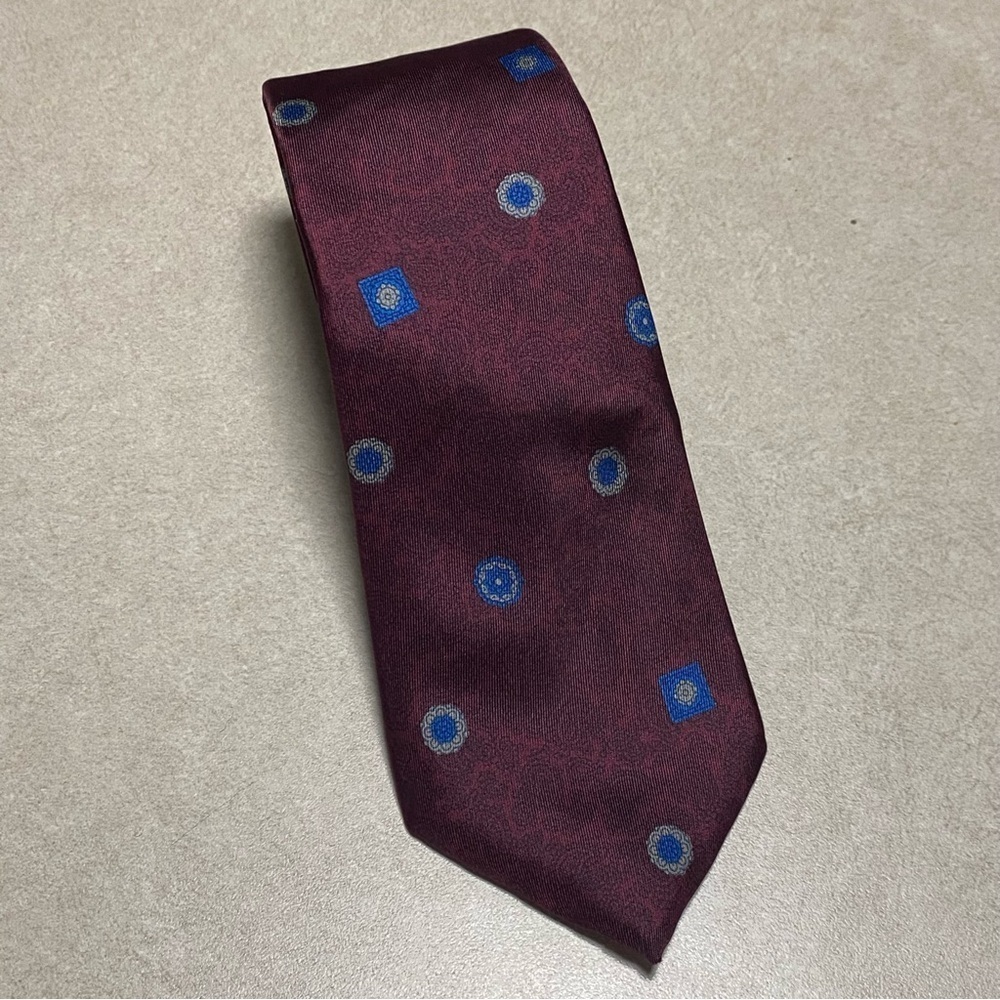 Christian Dior Neck Tie OS 100% Silk Maroon Paisley print
